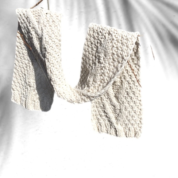 Indigo chunky knit cream coloured scarf from Indigo - Picture 2 of 10